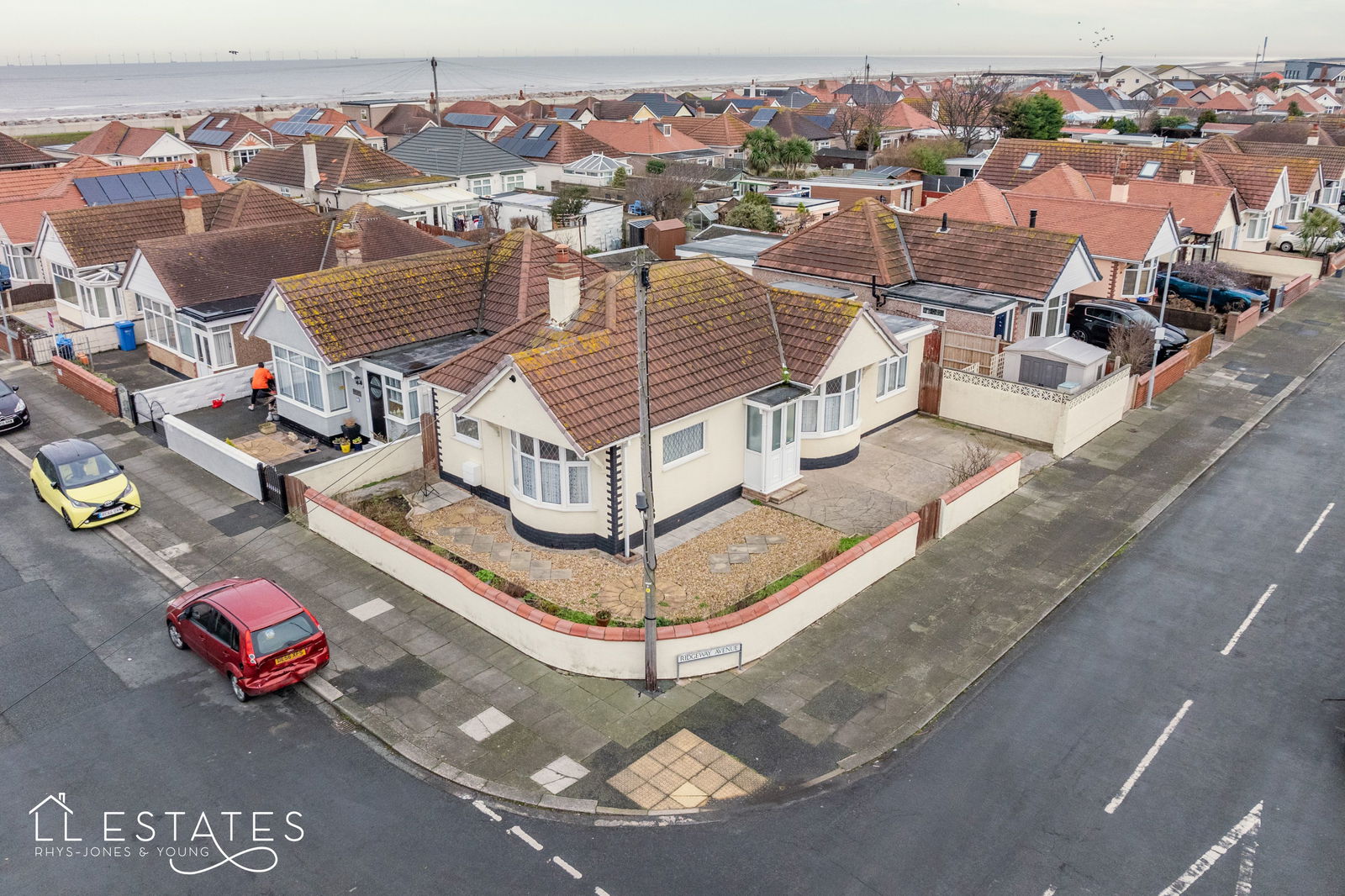 2 bed bungalow for sale in Ridgeway Avenue, Rhyl  - Property Image 2