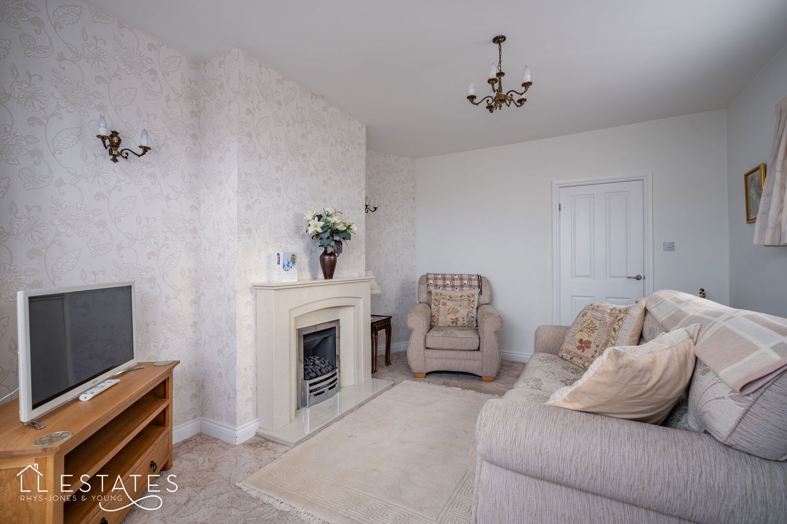 2 bed bungalow for sale in Ridgeway Avenue, Rhyl  - Property Image 5