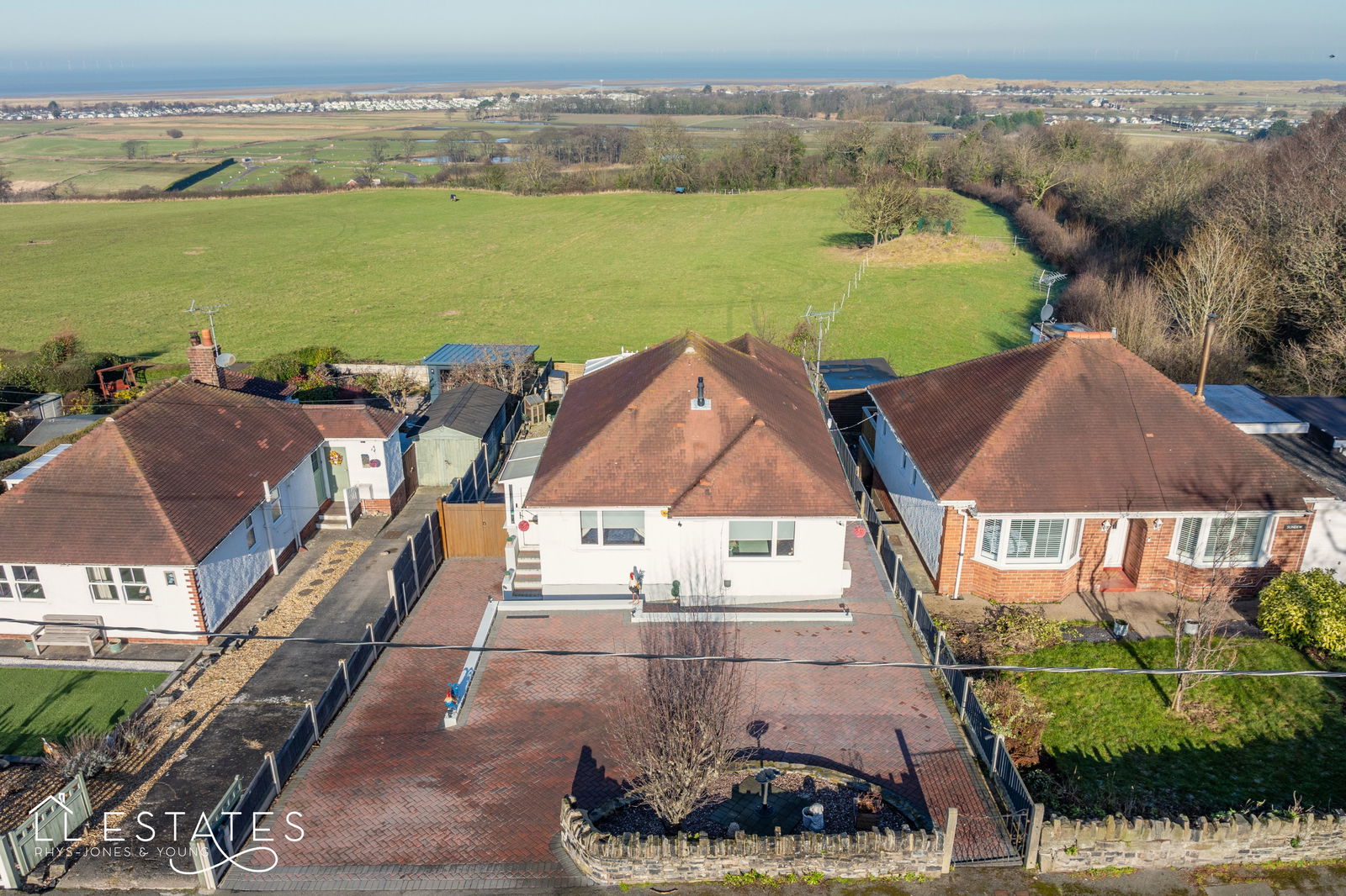 2 bed bungalow for sale in Abbey Drive, Gronant  - Property Image 1