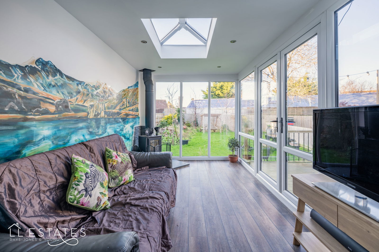 2 bed bungalow for sale in Avondale Drive, Rhyl  - Property Image 9