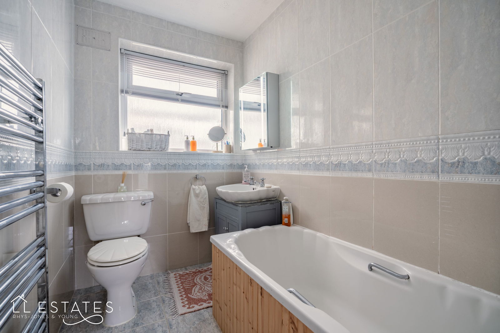 3 bed bungalow for sale in Highlands Road, Rhyl  - Property Image 10