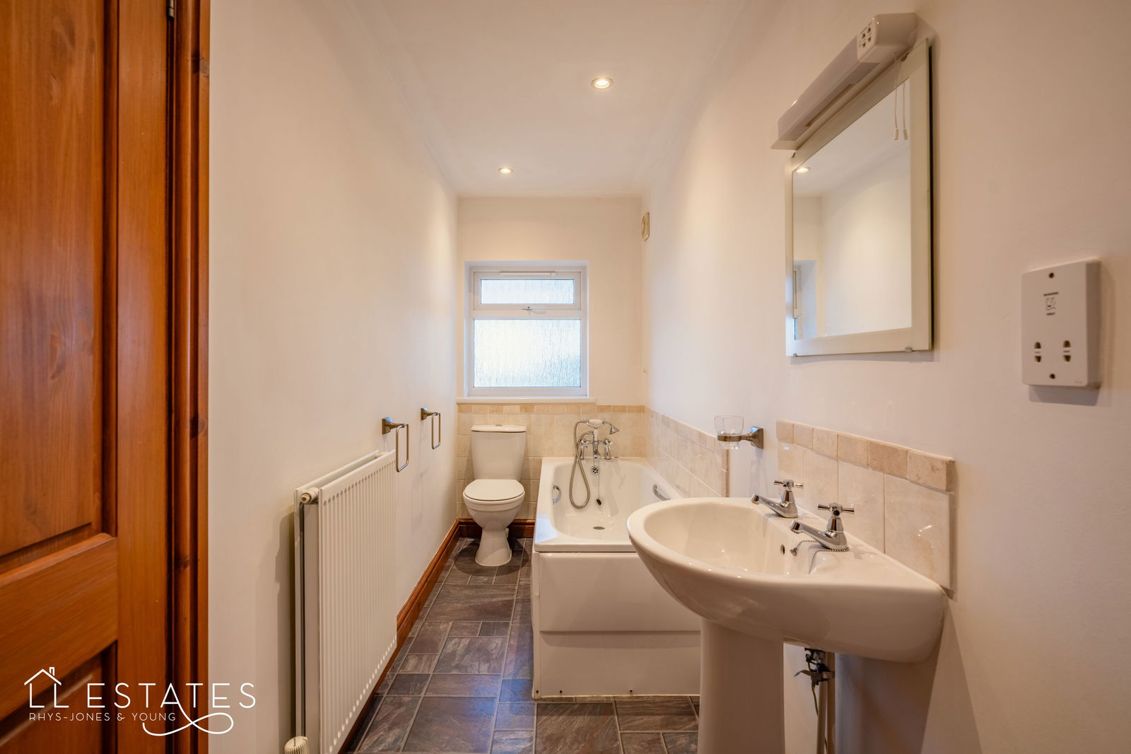 1 bed bungalow for sale in Waterfall Road, Rhyl  - Property Image 7