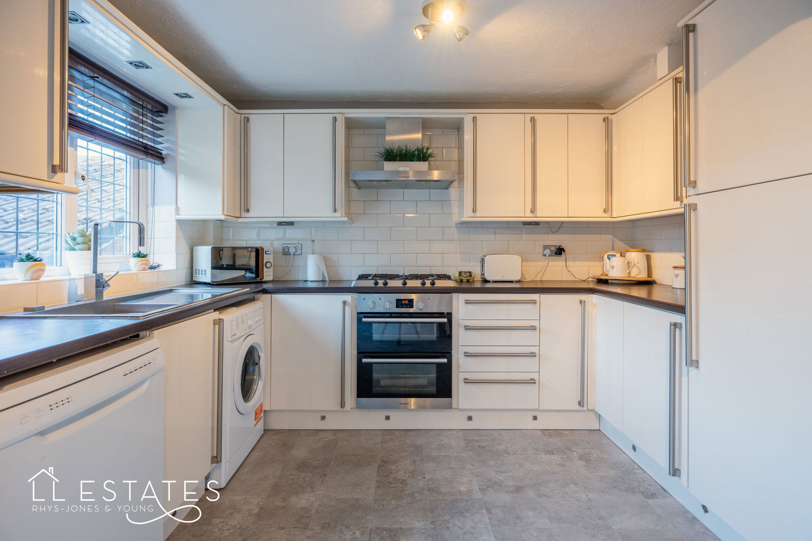 3 bed semi-detached house for sale in Llys Y Gopa, Abergele  - Property Image 3