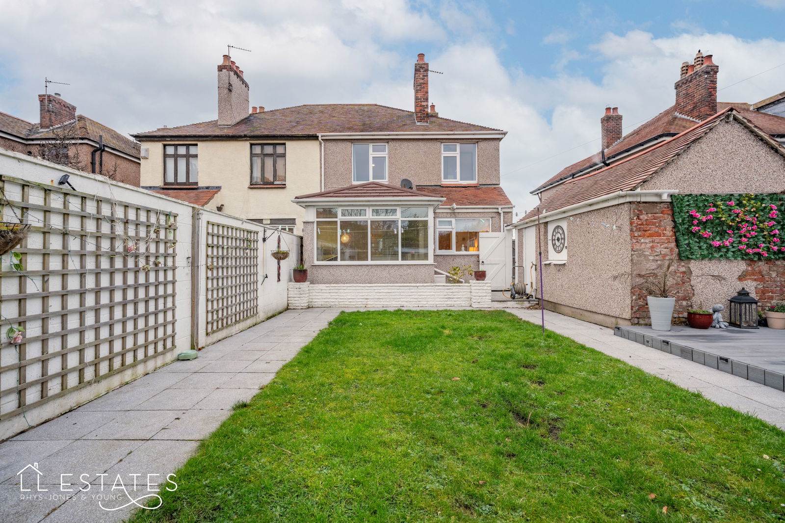 4 bed semi-detached house for sale in Rhyl Coast Road, Rhyl  - Property Image 15