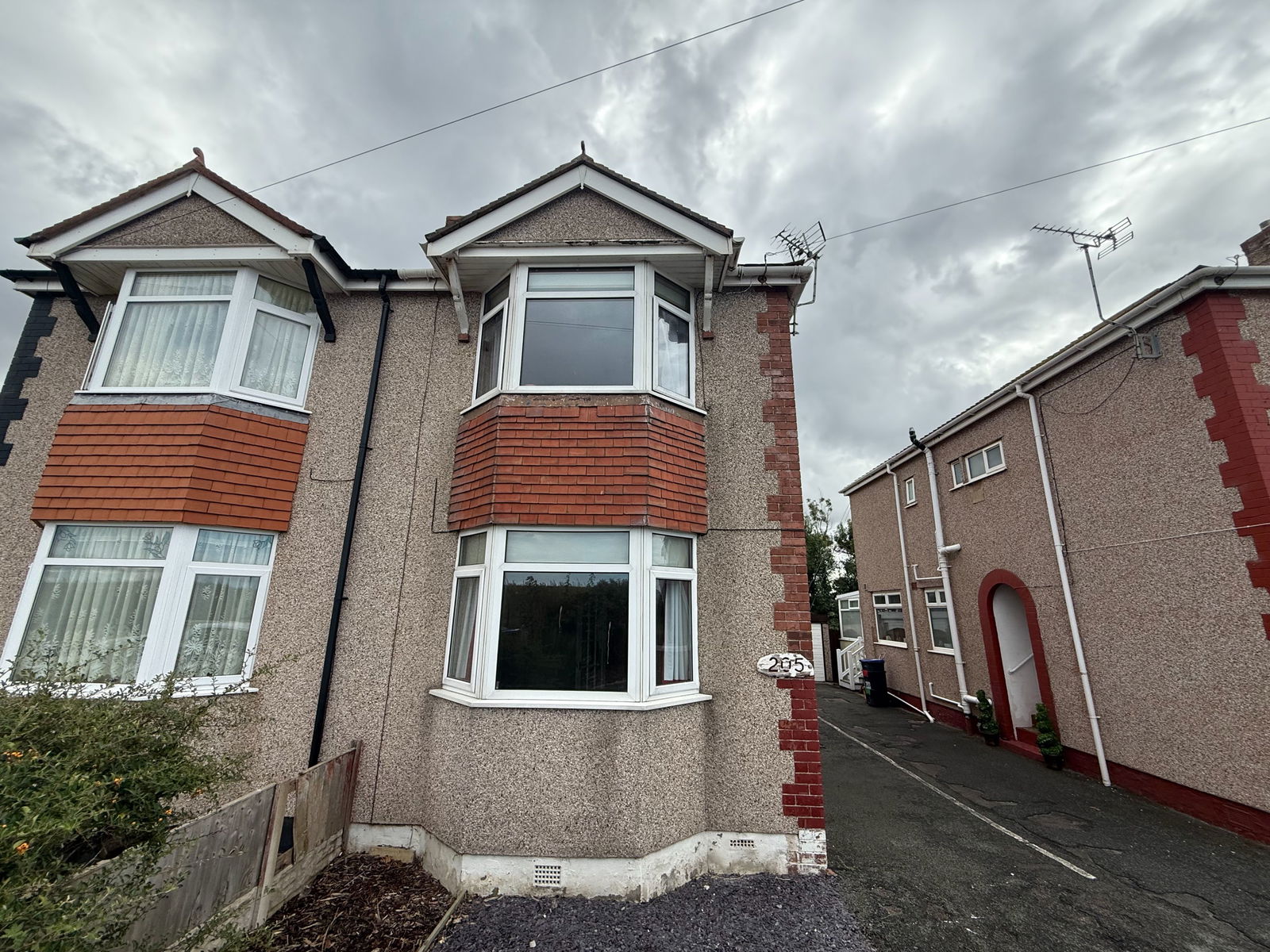 2 bed semi-detached house to rent in Rhyl Coast Road, Rhyl, LL18