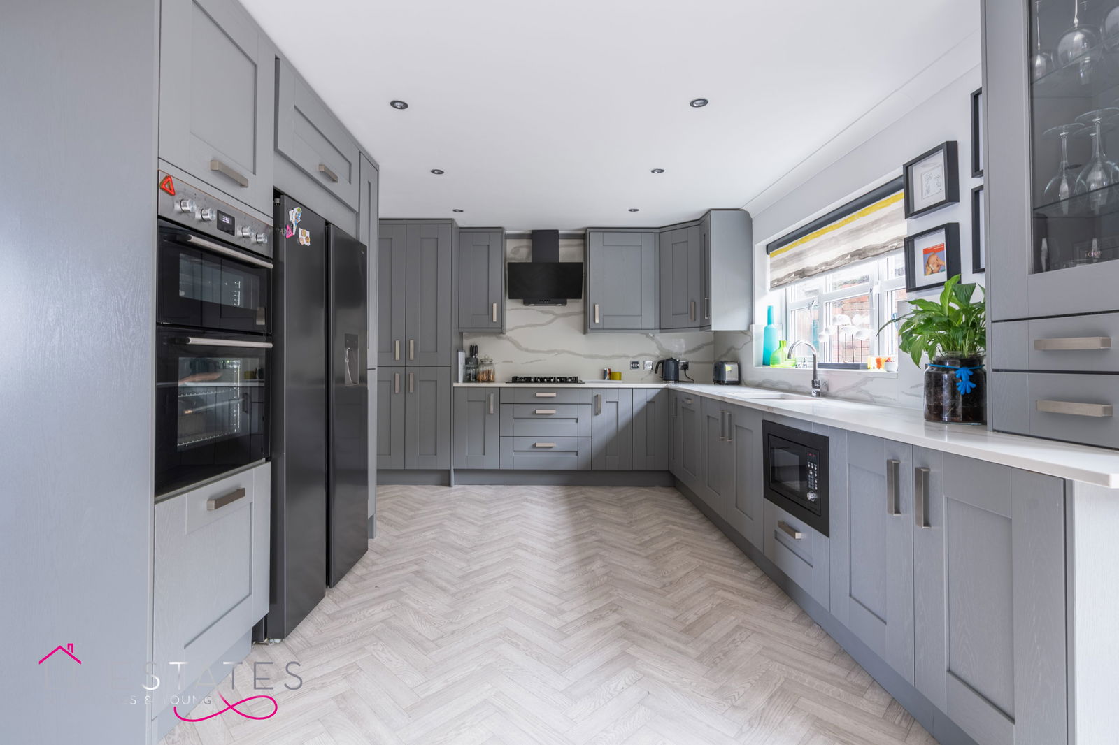 5 bed detached house to rent in Lon Y Berllan, Abergele 4