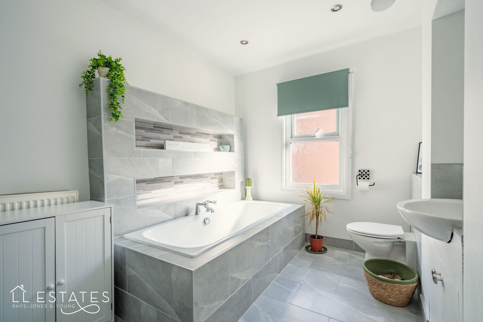 2 bed semi-detached house for sale in Lower Street, St. Asaph  - Property Image 8