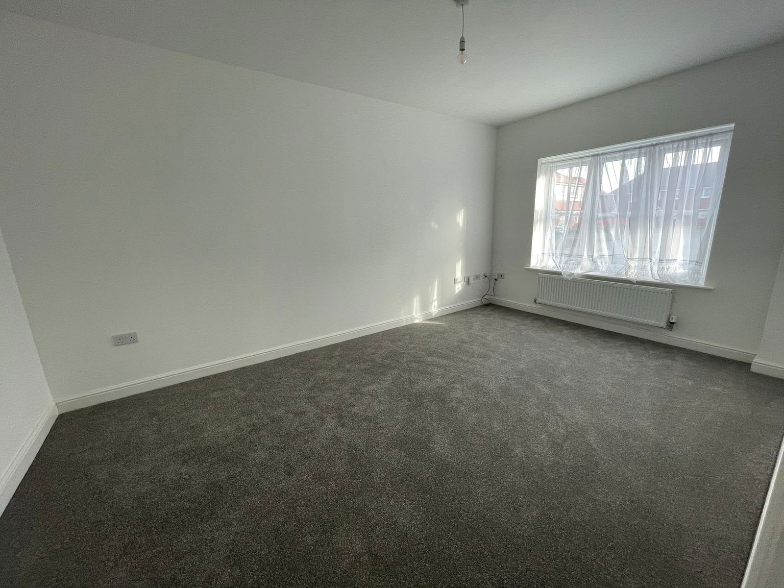 3 bed detached house to rent in Bryn Twr, Rhyl 4