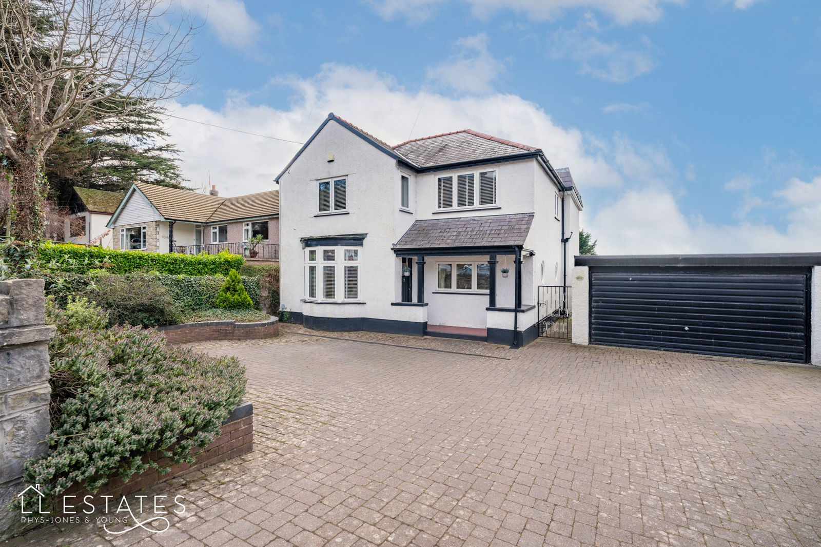 4 bed detached house for sale in Meliden Road, Prestatyn - Property Image 1