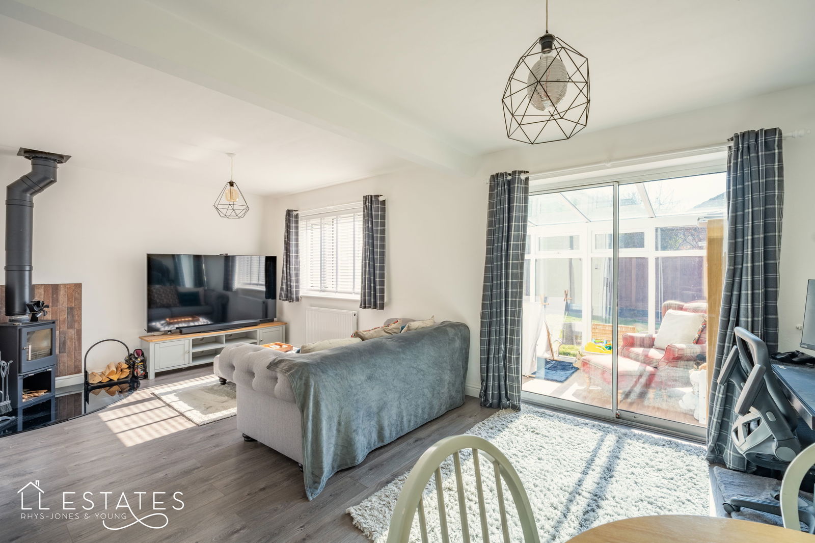 2 bed bungalow for sale in Parc Bron Deg, Dyserth 1