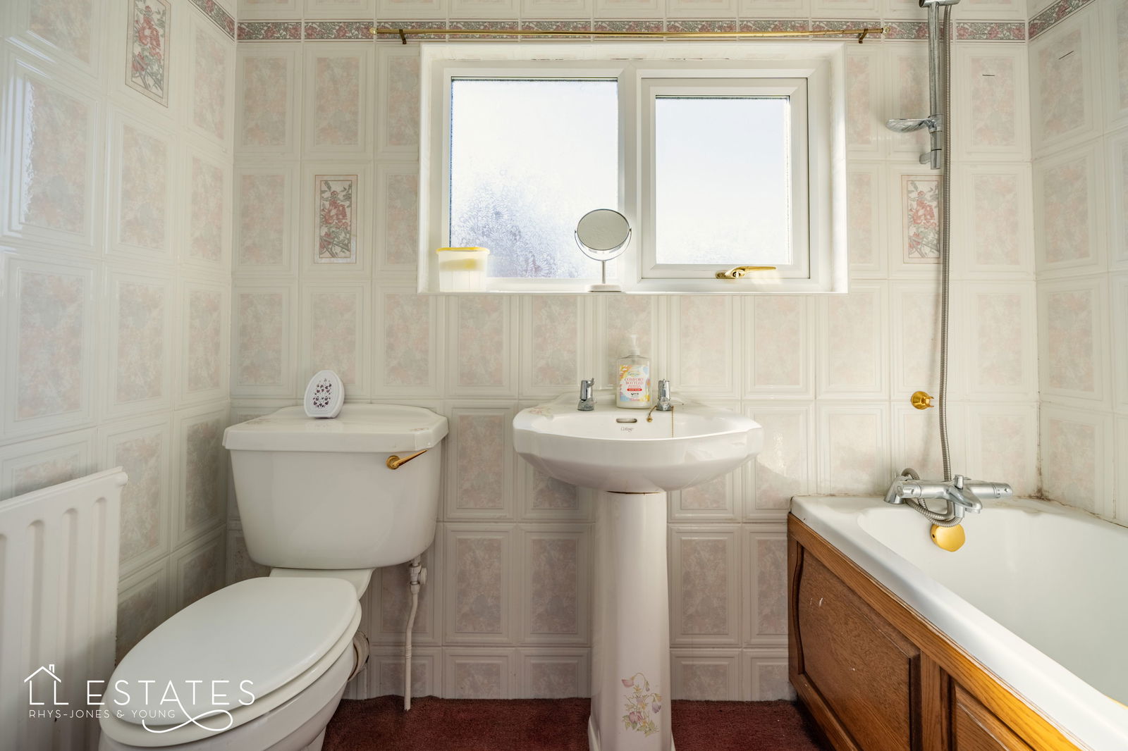 4 bed bungalow for sale in Bryn Gosol Gardens, Llandudno 10