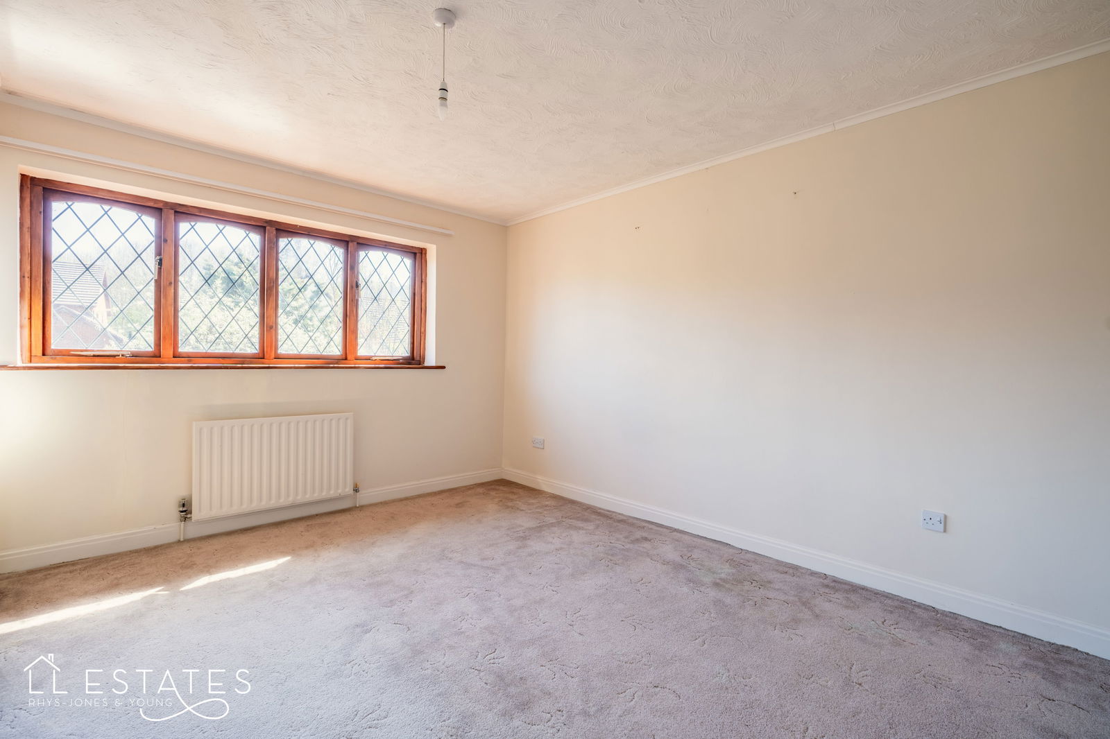 5 bed detached house for sale in Rhodfa Conwy, Dyserth 5