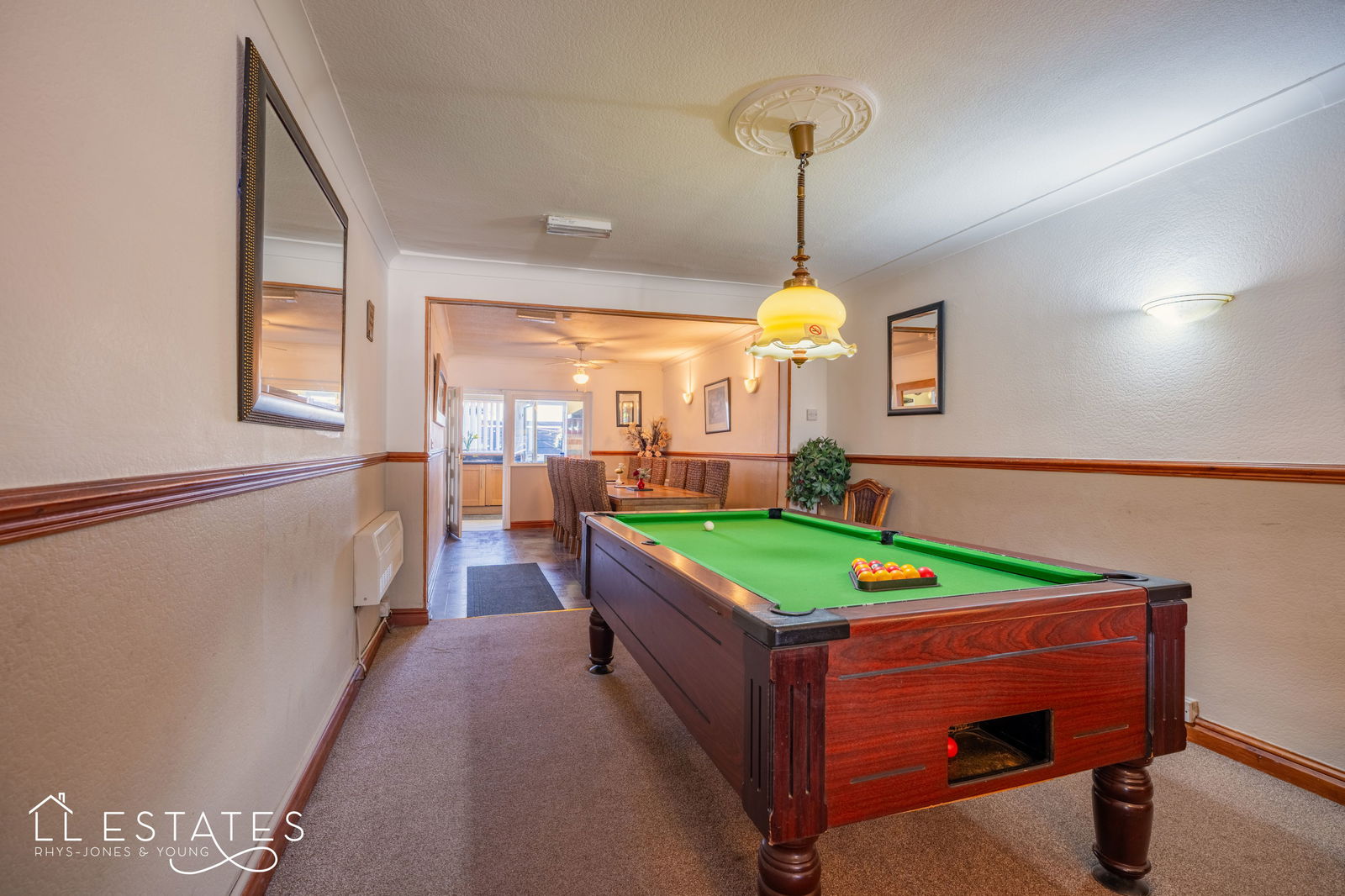 6 bed semi-detached bungalow for sale in Southlands Road, Kinmel Bay  - Property Image 5