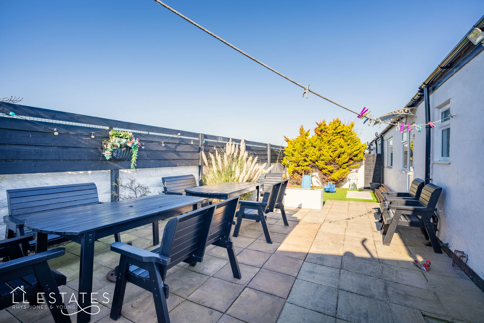 6 bed semi-detached bungalow for sale in Southlands Road, Kinmel Bay  - Property Image 3