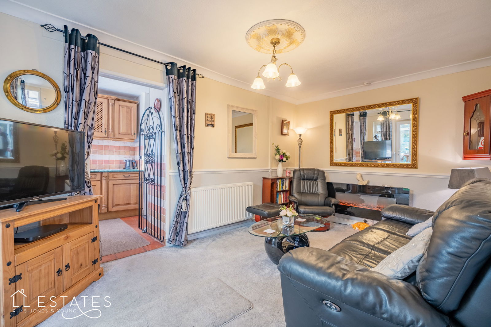 6 bed semi-detached bungalow for sale in Southlands Road, Kinmel Bay  - Property Image 19