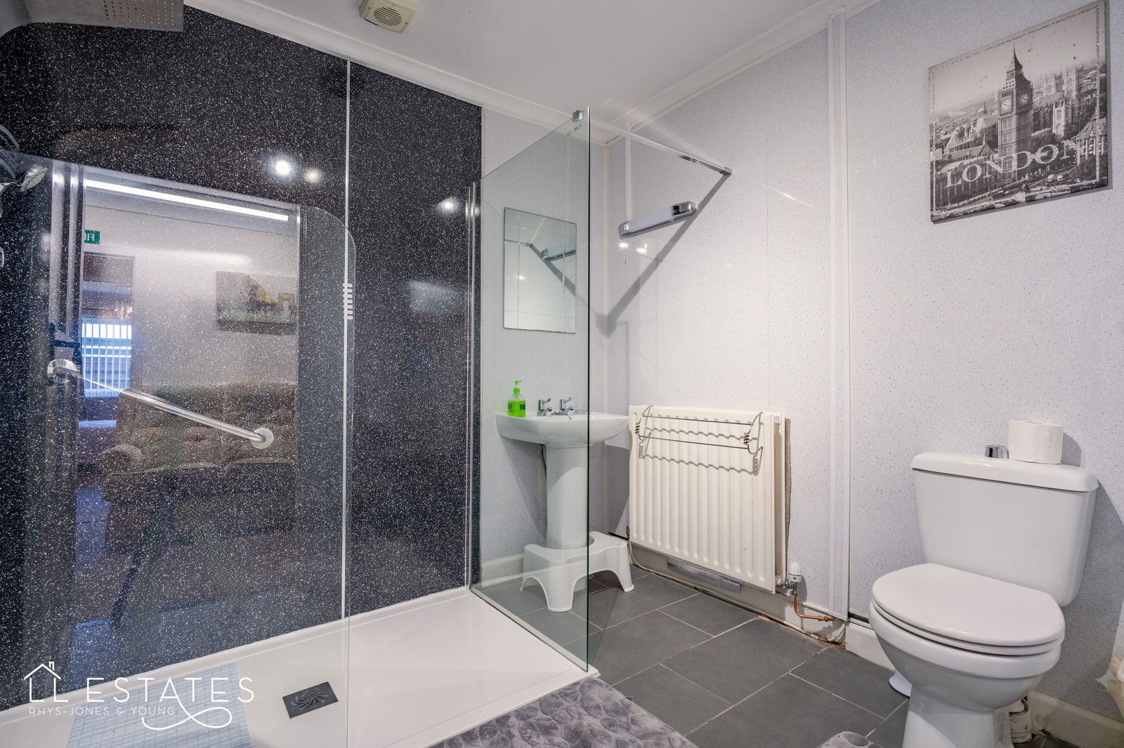6 bed semi-detached bungalow for sale in Southlands Road, Kinmel Bay  - Property Image 11