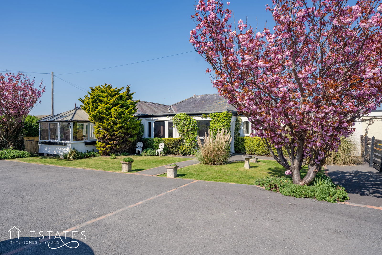 6 bed semi-detached bungalow for sale in Southlands Road, Kinmel Bay  - Property Image 22