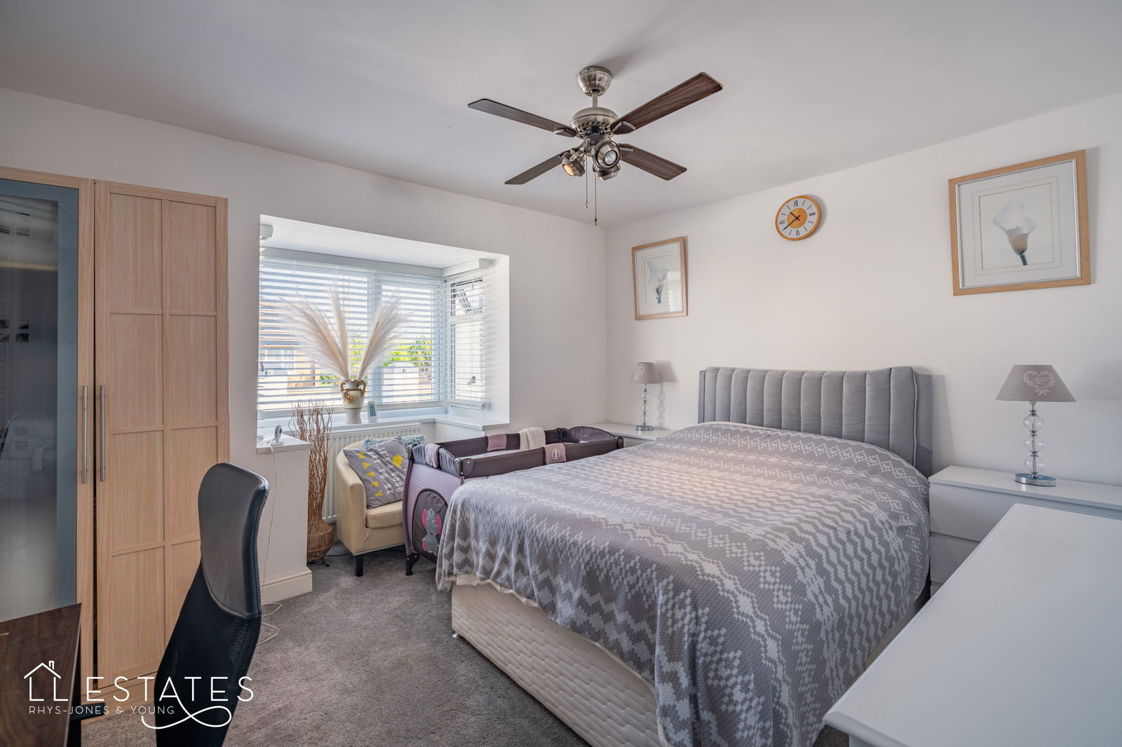 3 bed bungalow for sale in Kinmel Way, Towyn 9