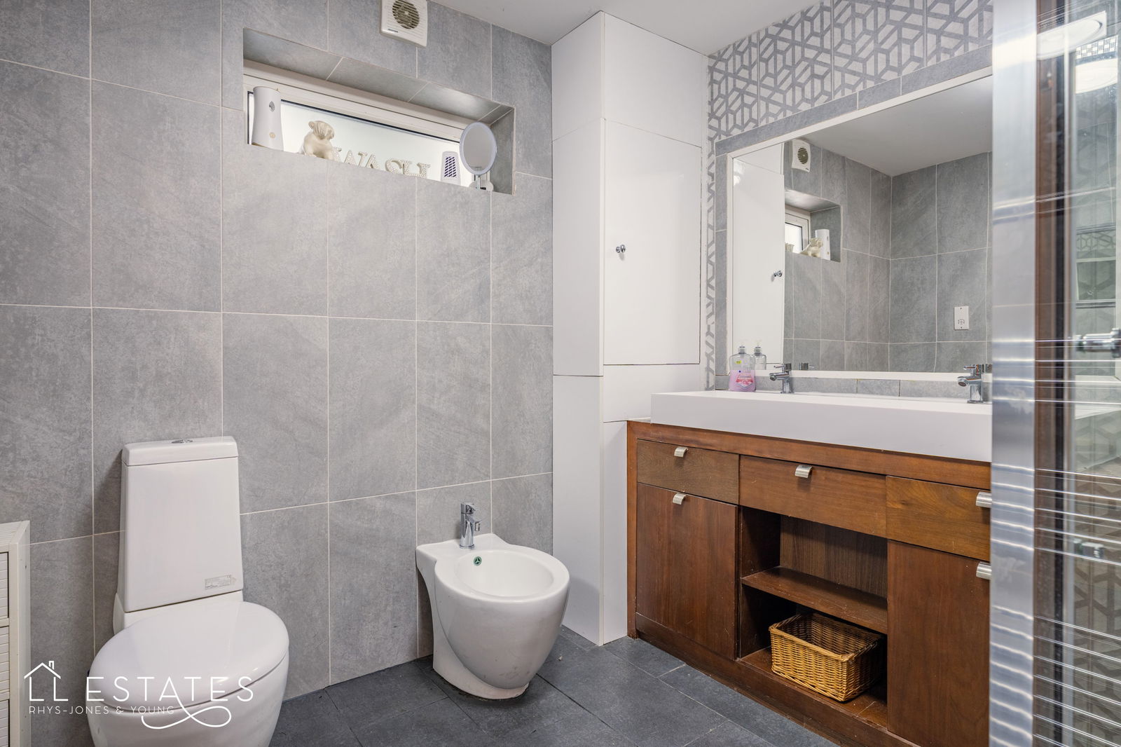 3 bed bungalow for sale in Kinmel Way, Towyn  - Property Image 12