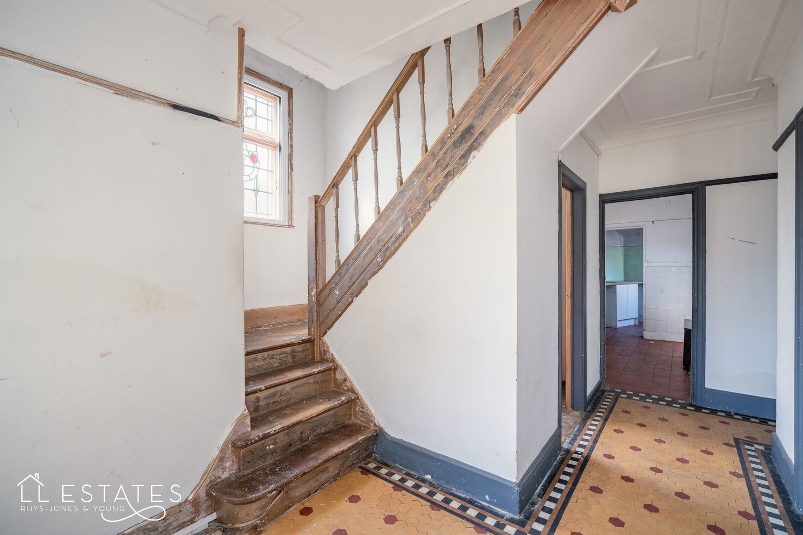 4 bed semi-detached house for sale in Berthes Road, Colwyn Bay  - Property Image 2