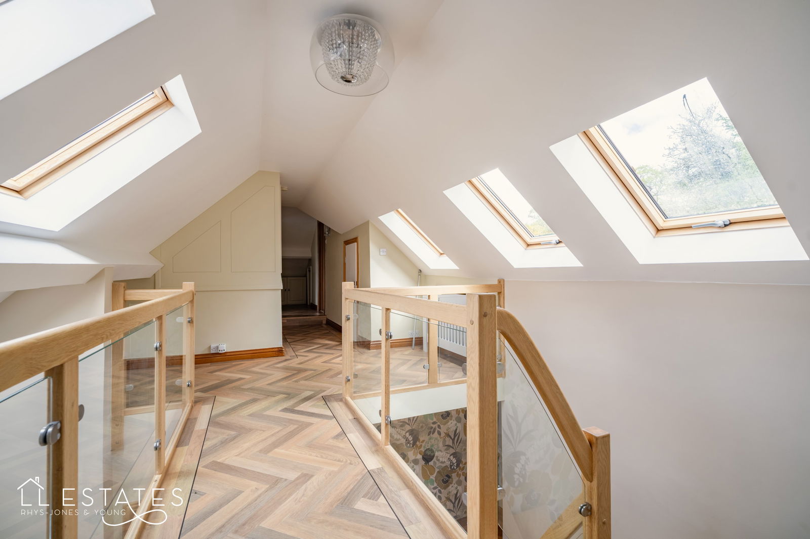 3 bed detached house for sale, Tremeirchion 8