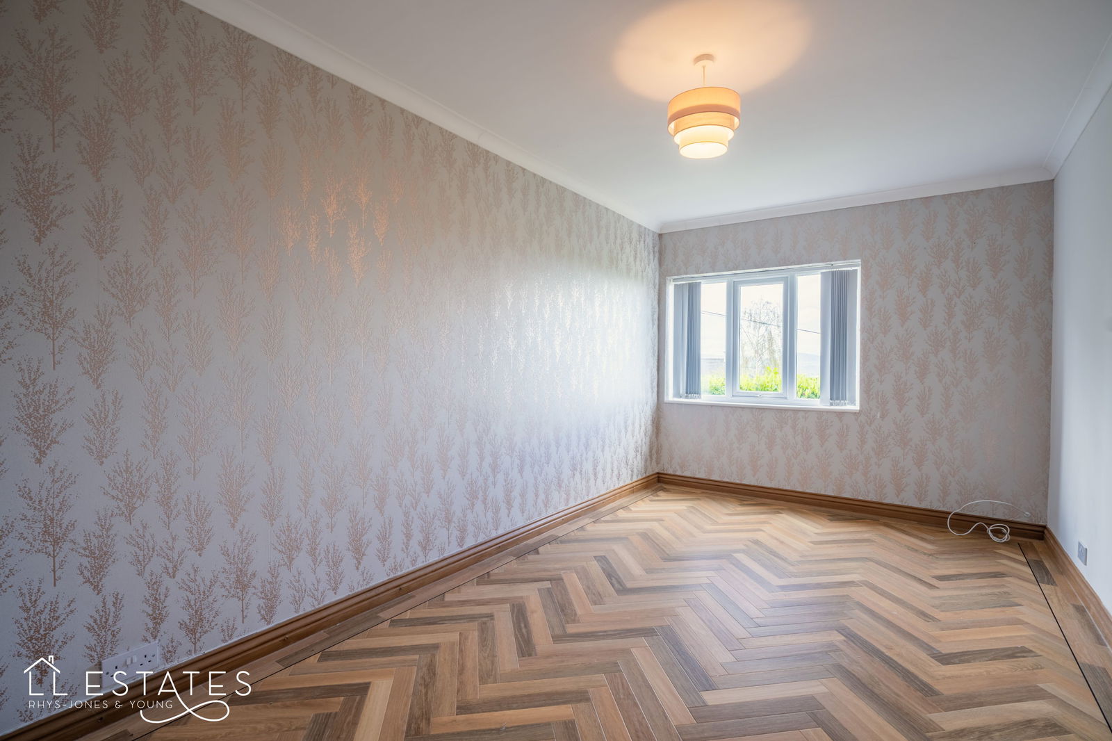 3 bed detached house for sale, Tremeirchion 11