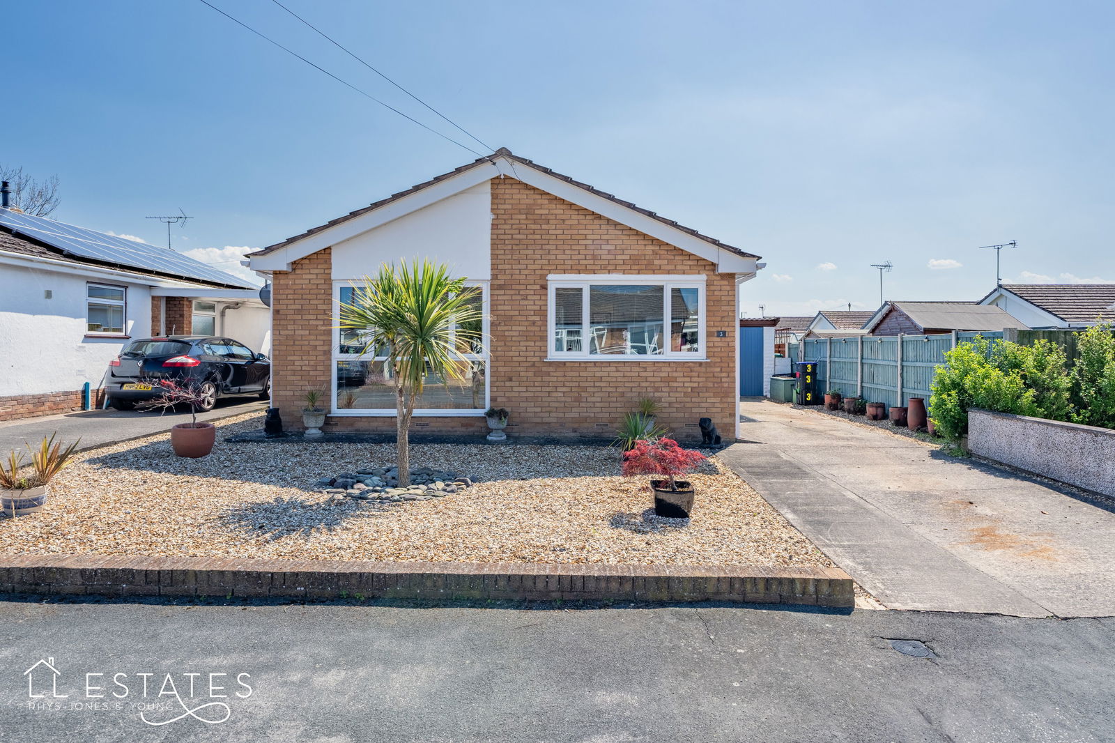 3 bed bungalow for sale in Oaklea Court, Rhyl, LL18