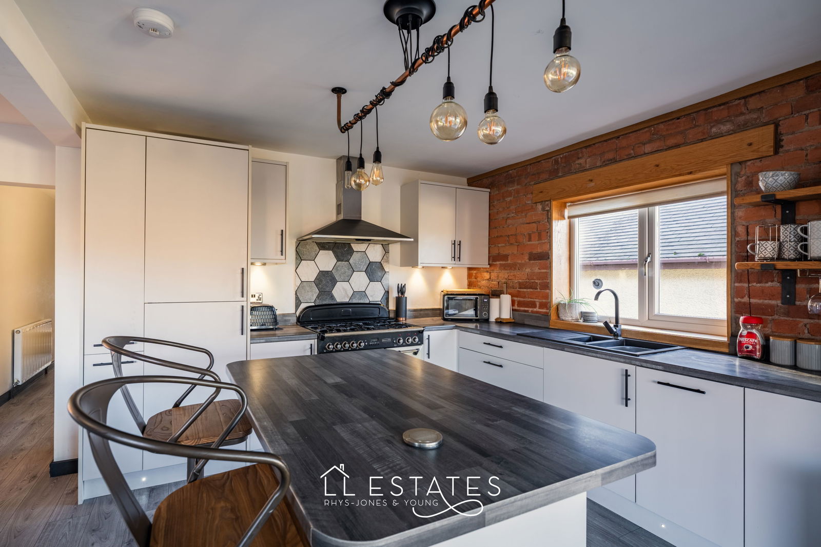 3 bed bungalow to rent in Fforddisa, Prestatyn 2