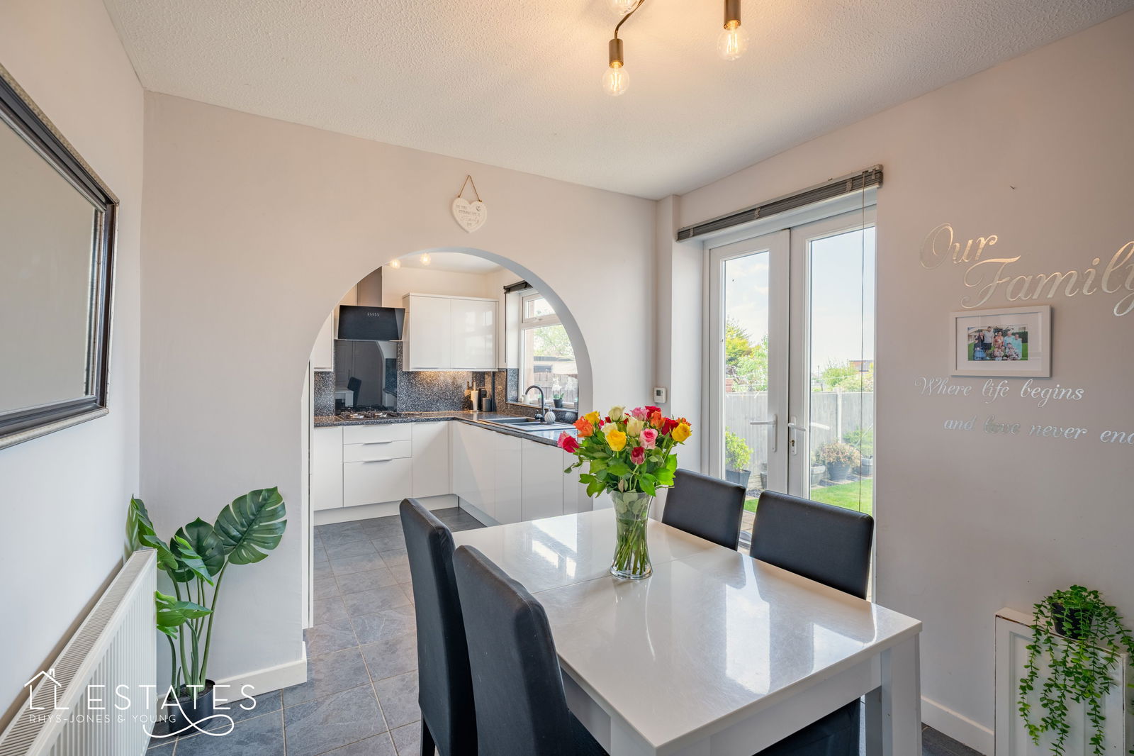 3 bed terraced house for sale in Ffordd Pennant, Meliden  - Property Image 4