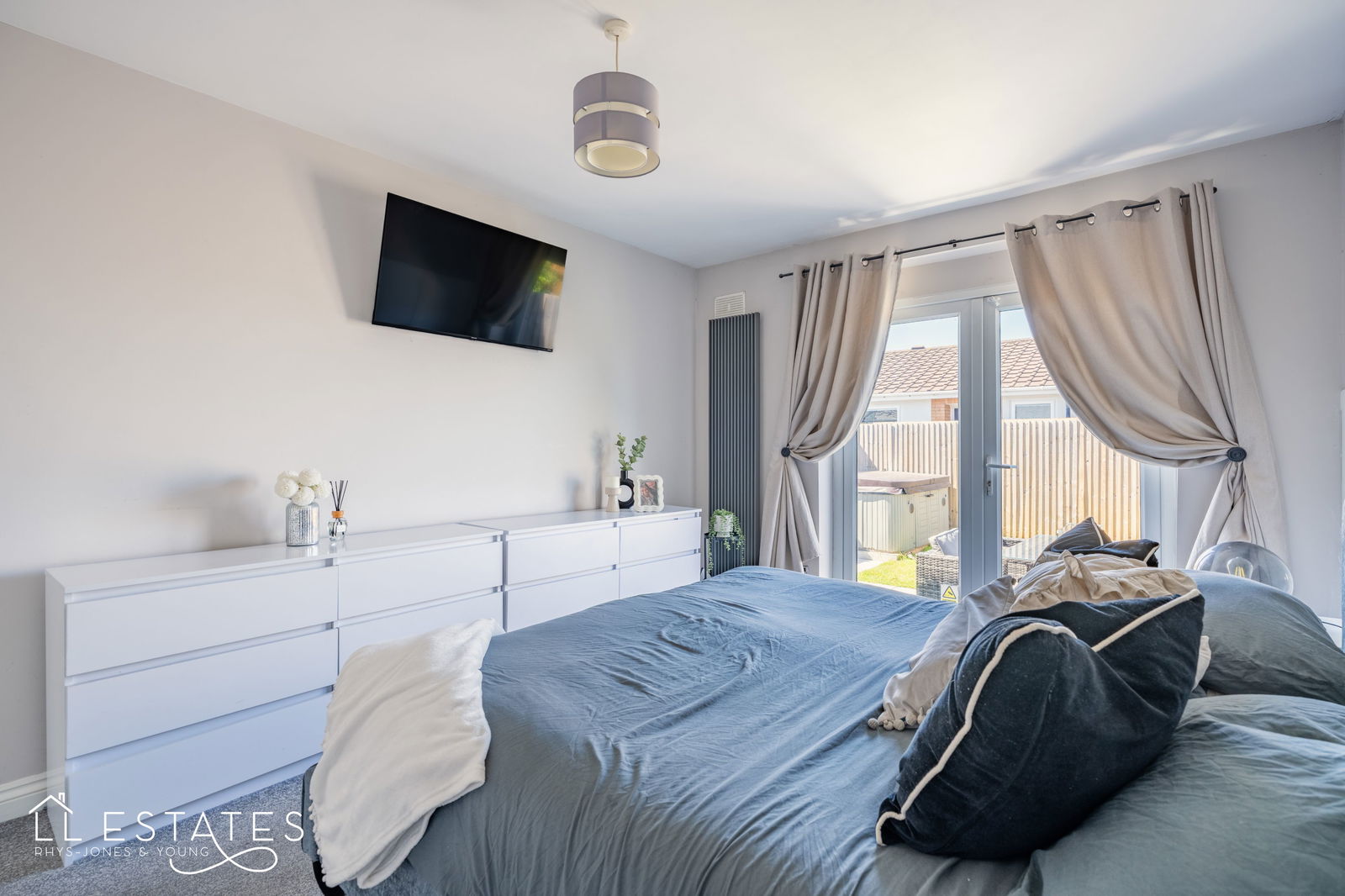 3 bed semi-detached bungalow for sale in Ffordd Anwyl, Rhyl  - Property Image 5
