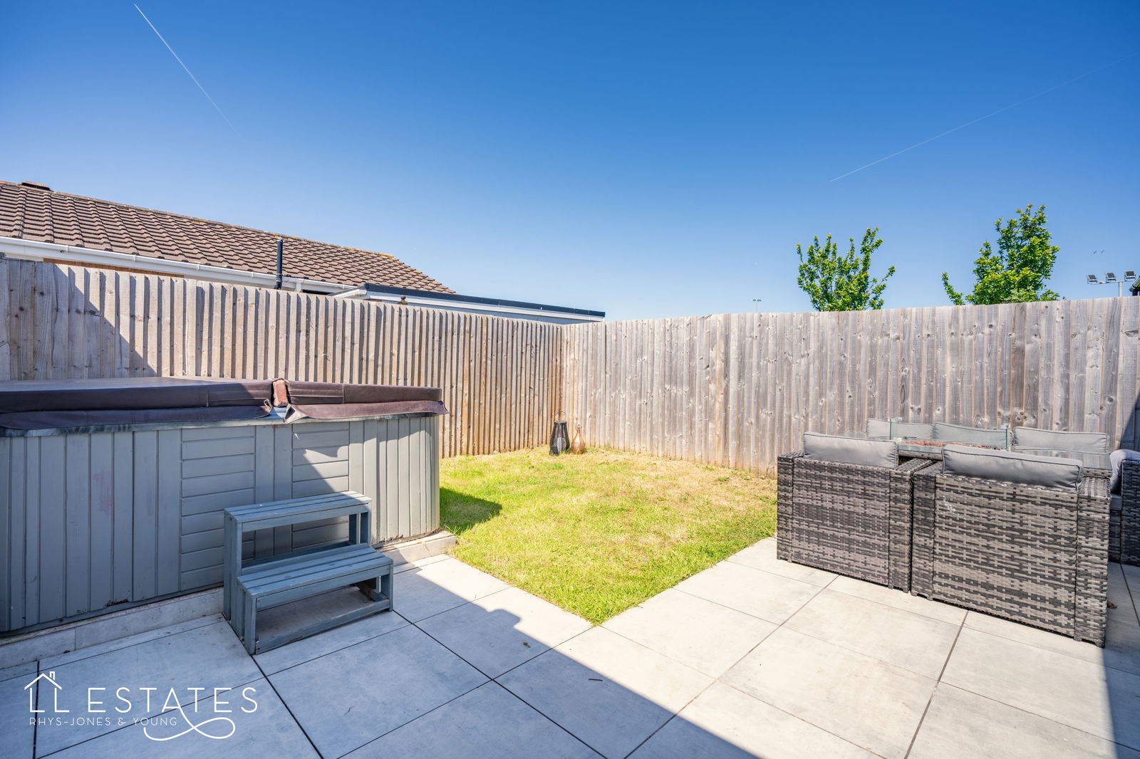 3 bed semi-detached bungalow for sale in Ffordd Anwyl, Rhyl  - Property Image 9