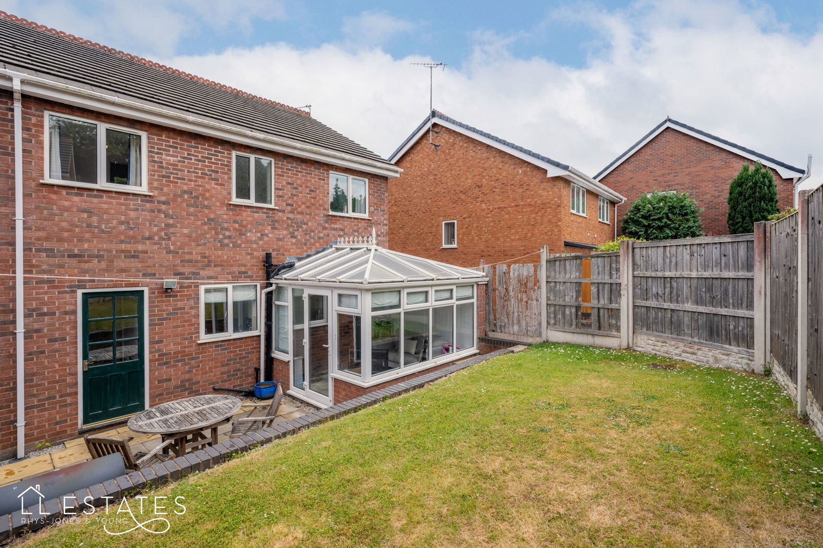 4 bed detached house for sale in Bryn Twr, Abergele 1