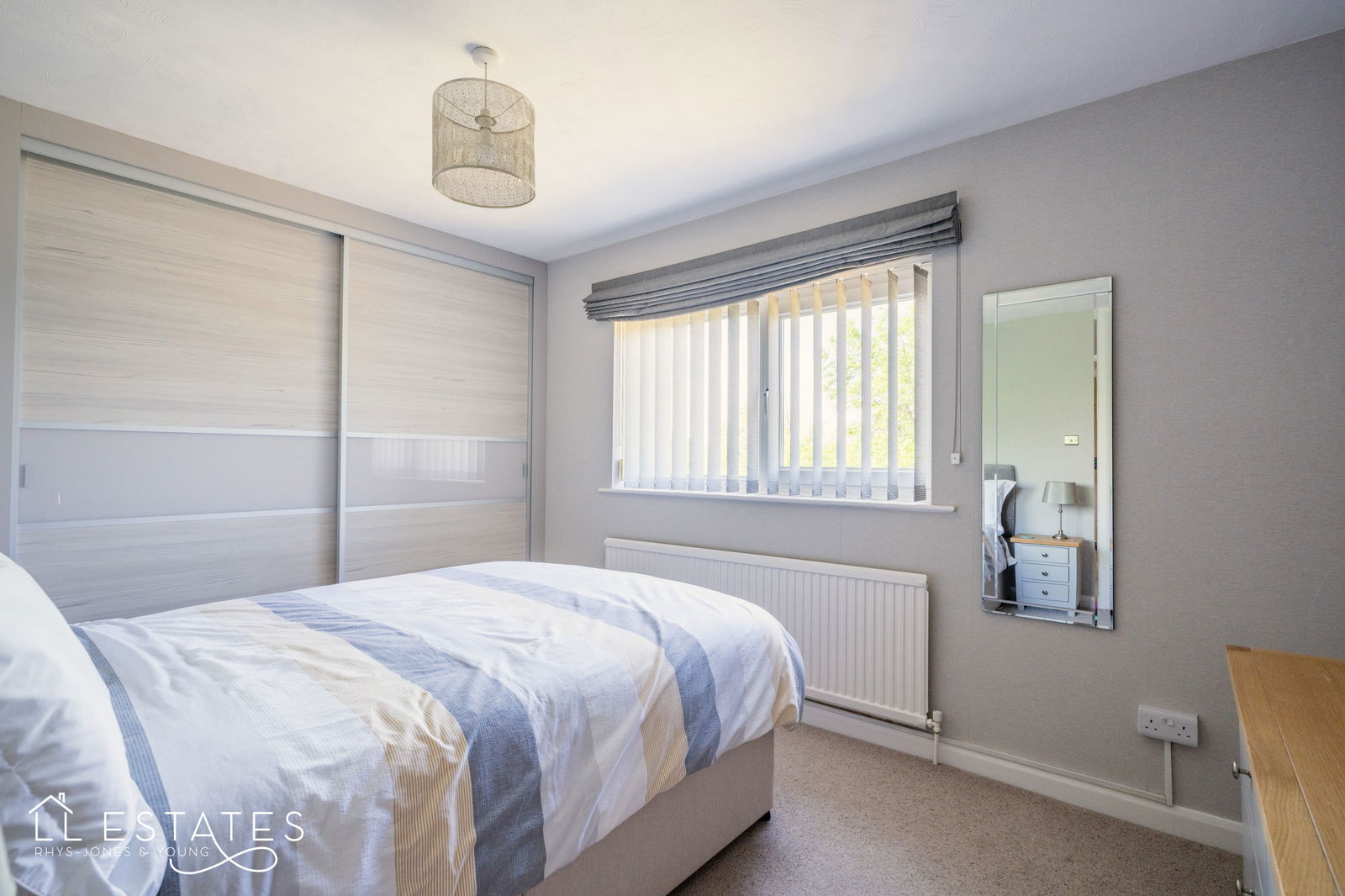 4 bed detached house for sale in Bryn Coed, St. Asaph  - Property Image 8