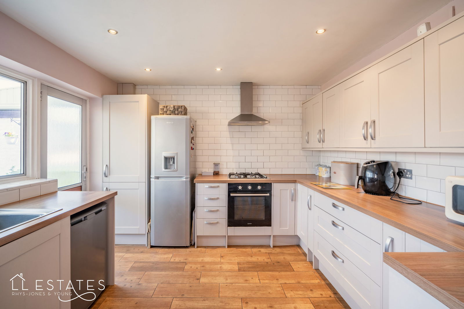 4 bed detached house for sale in Llandaff Drive, Prestatyn  - Property Image 3