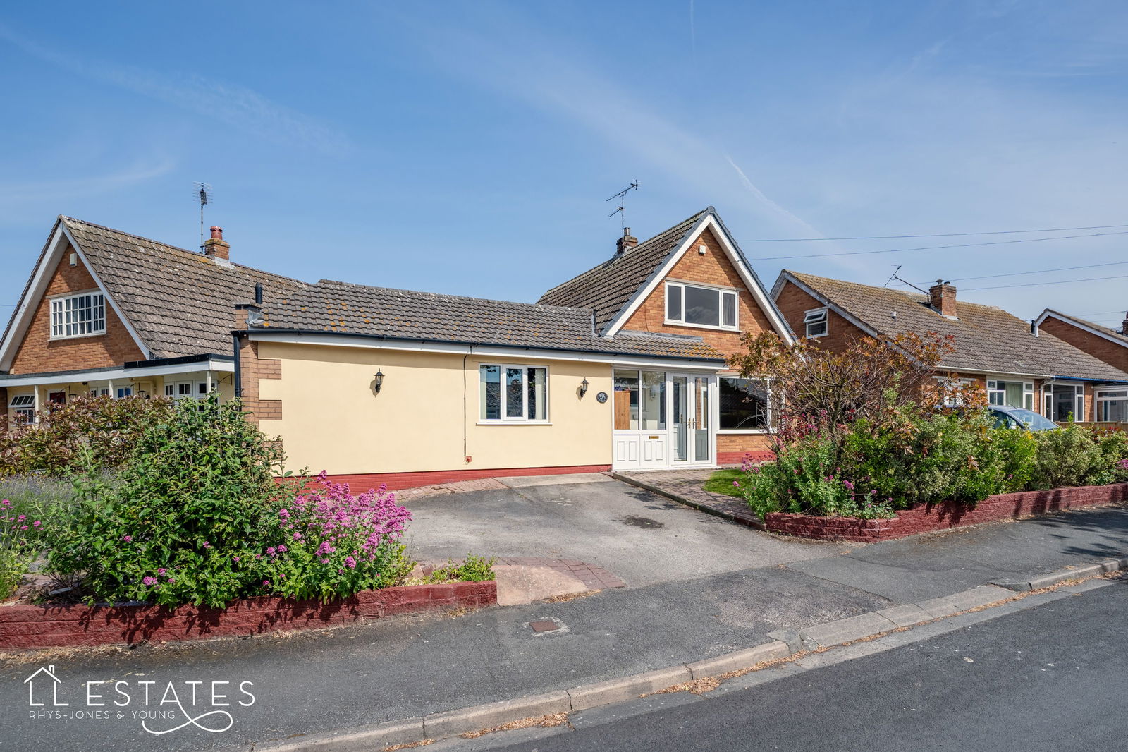 4 bed detached house for sale in Llandaff Drive, Prestatyn  - Property Image 1