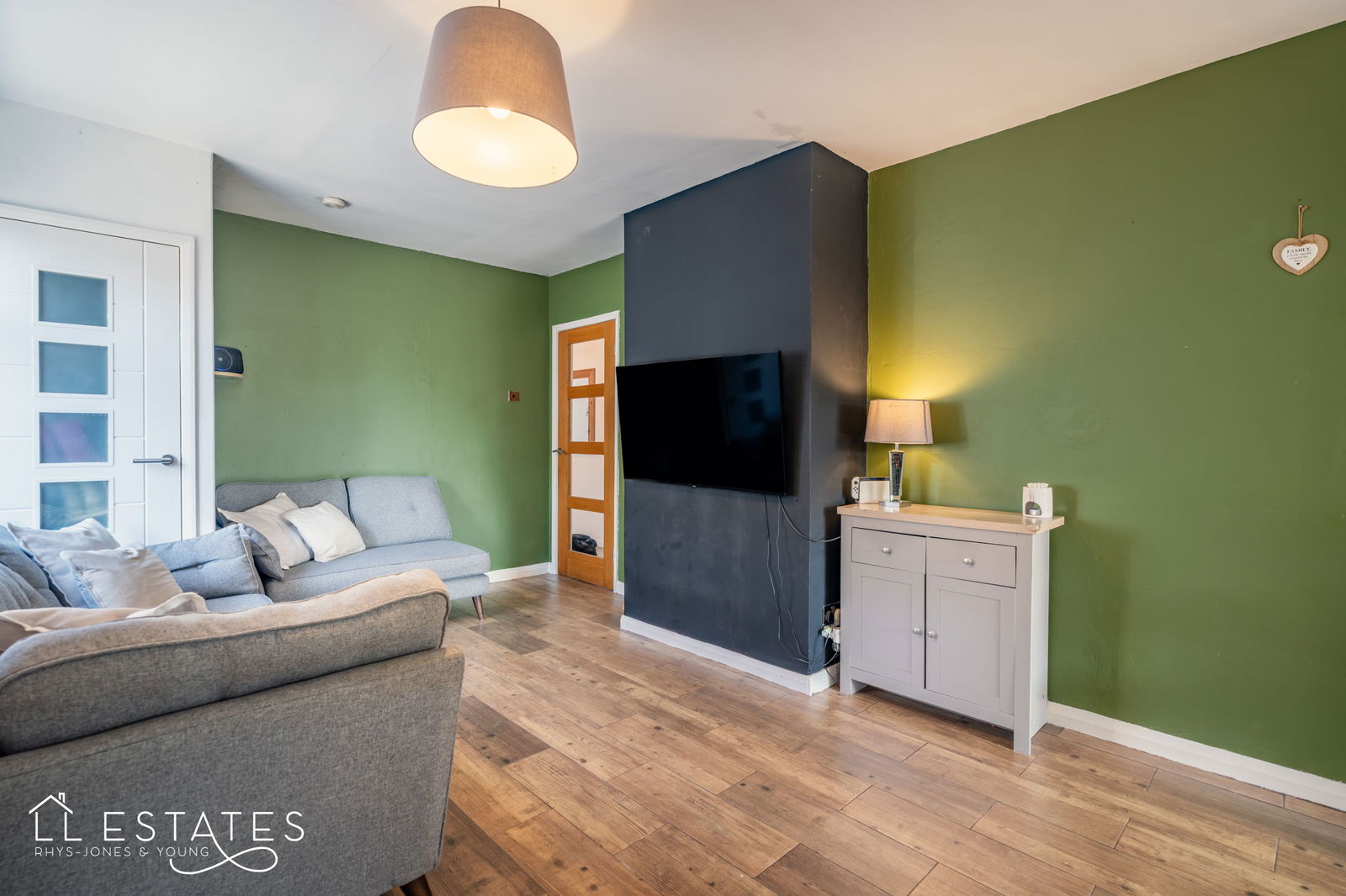 3 bed bungalow for sale in Shaun Close, Rhyl  - Property Image 2
