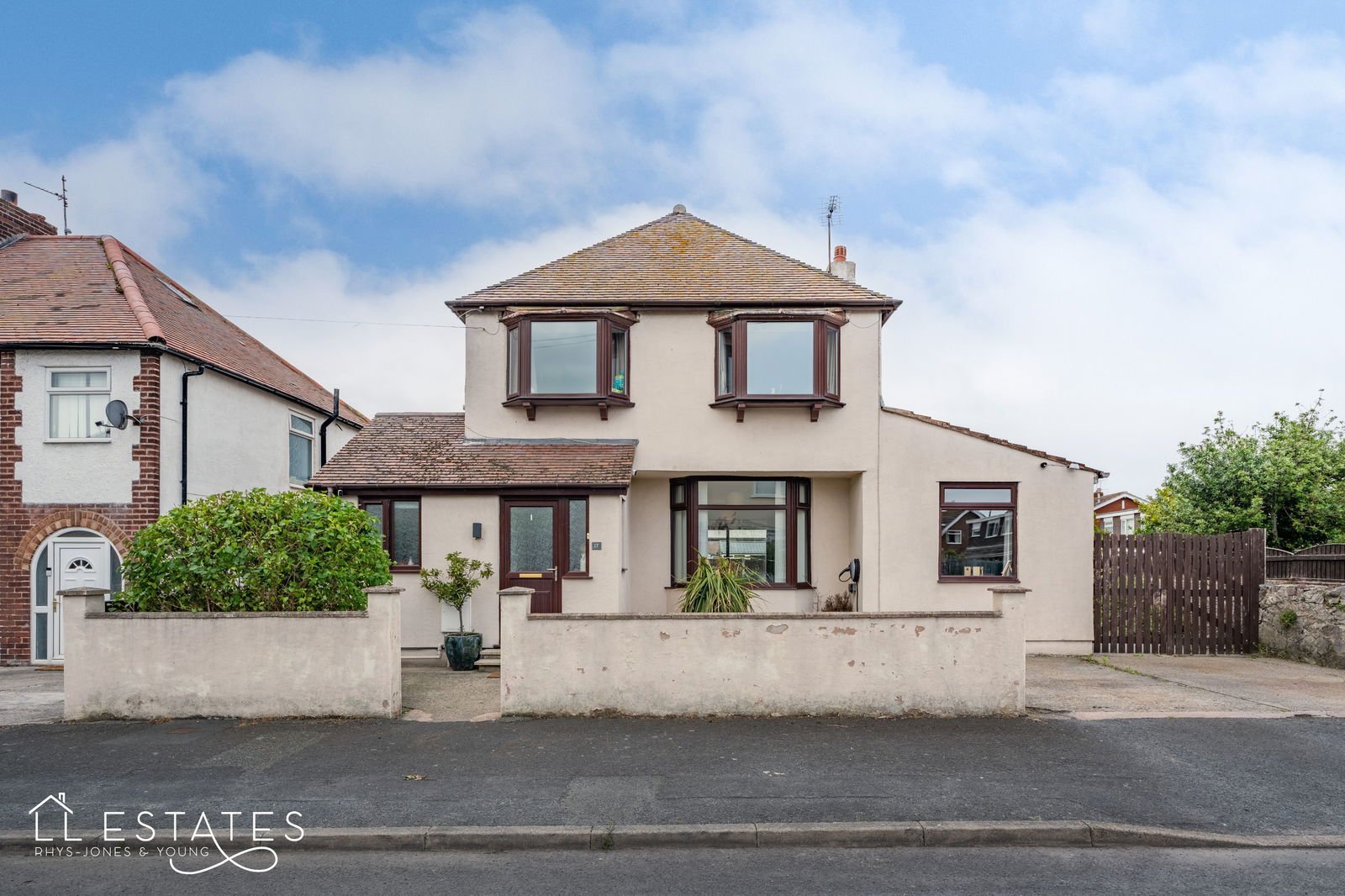 3 bed detached house for sale in Seven Sisters Road, Prestatyn, LL19
