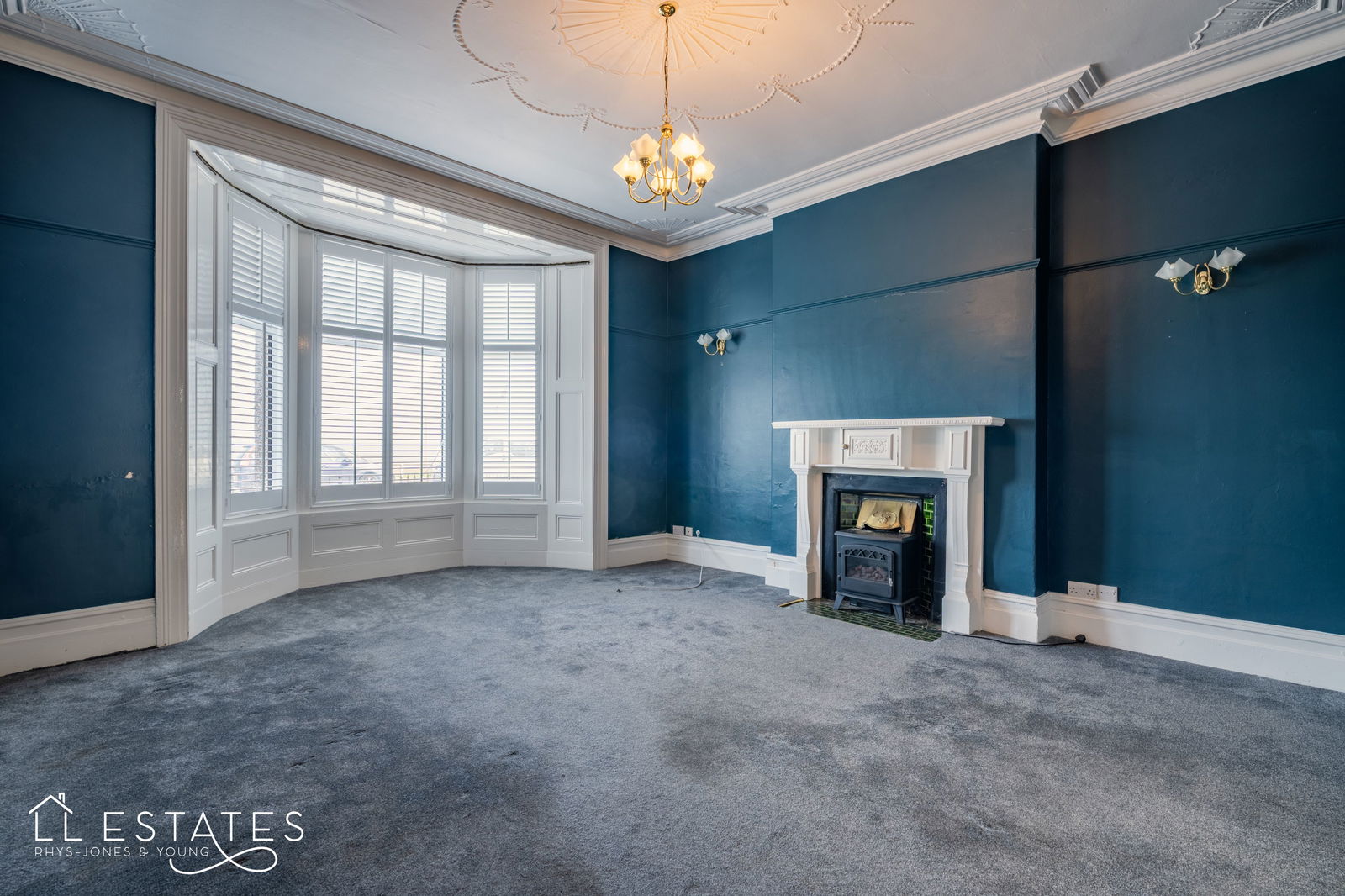 7 bed detached house for sale in Marine Drive, Rhyl 2