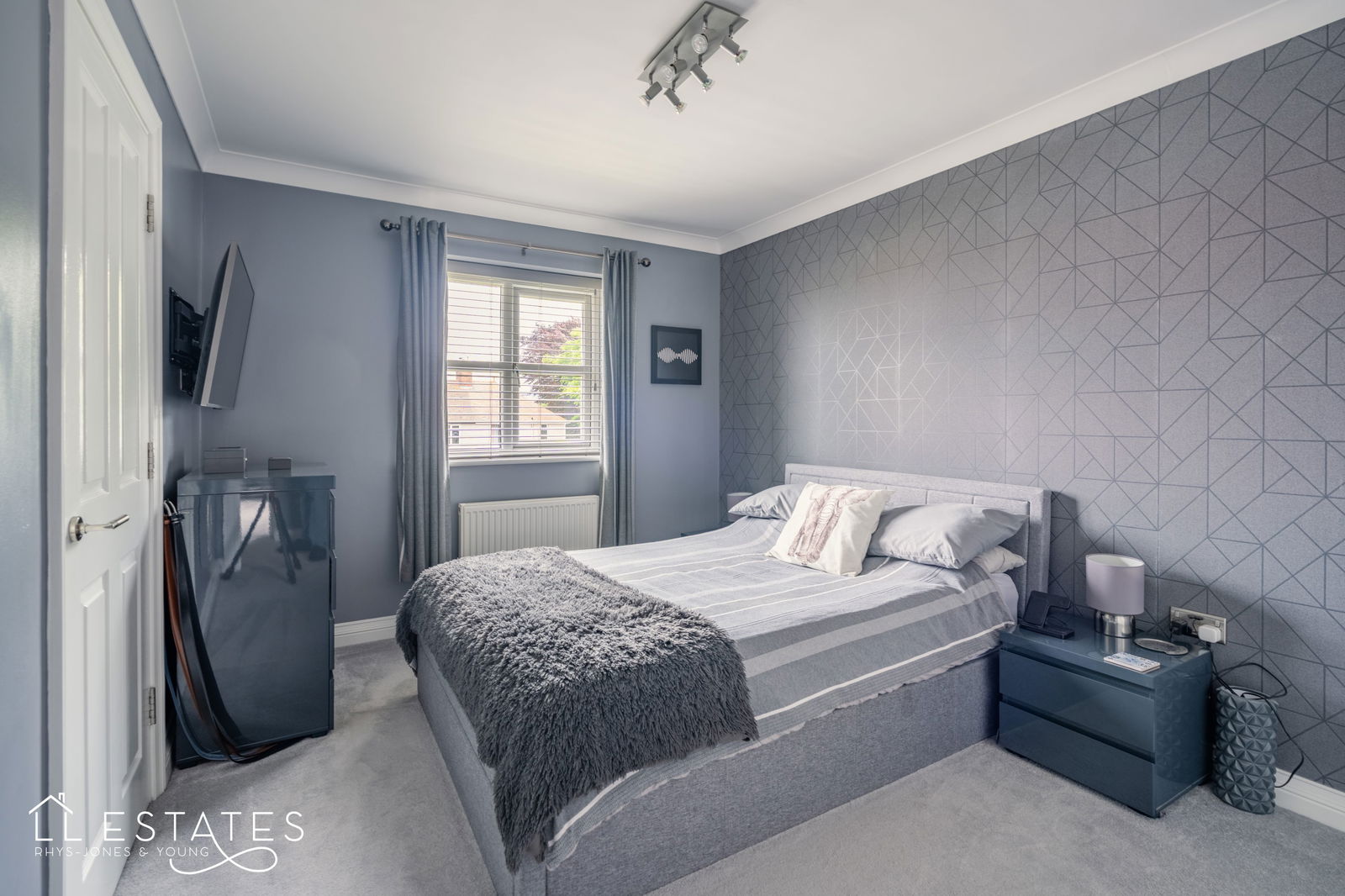 5 bed detached house for sale, Rhuddlan 10