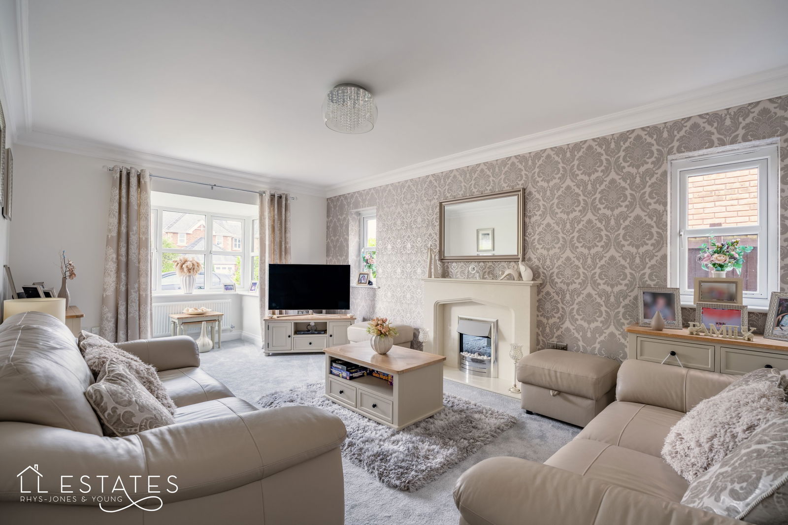 5 bed detached house for sale, Rhuddlan 6