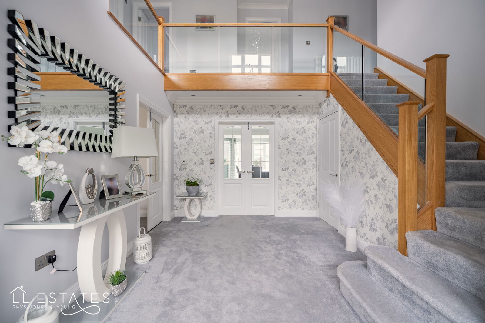 5 bed detached house for sale, Rhuddlan 5