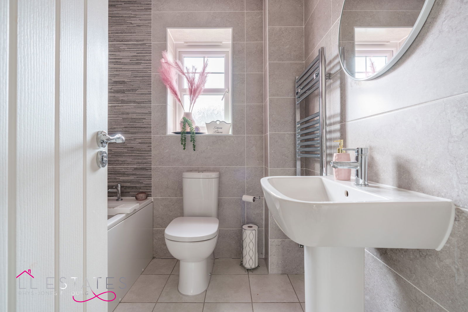 3 bed detached house for sale, Dyseth  - Property Image 7