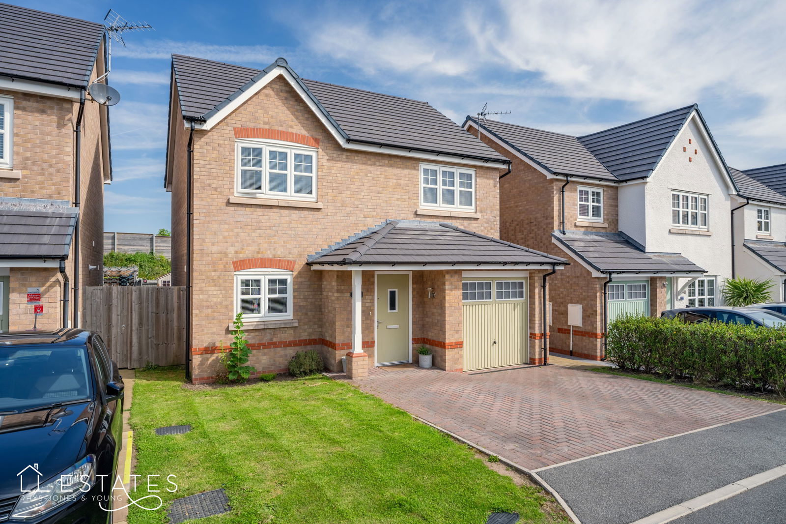 3 bed detached house for sale in Cae Ddol, Abergele, LL22