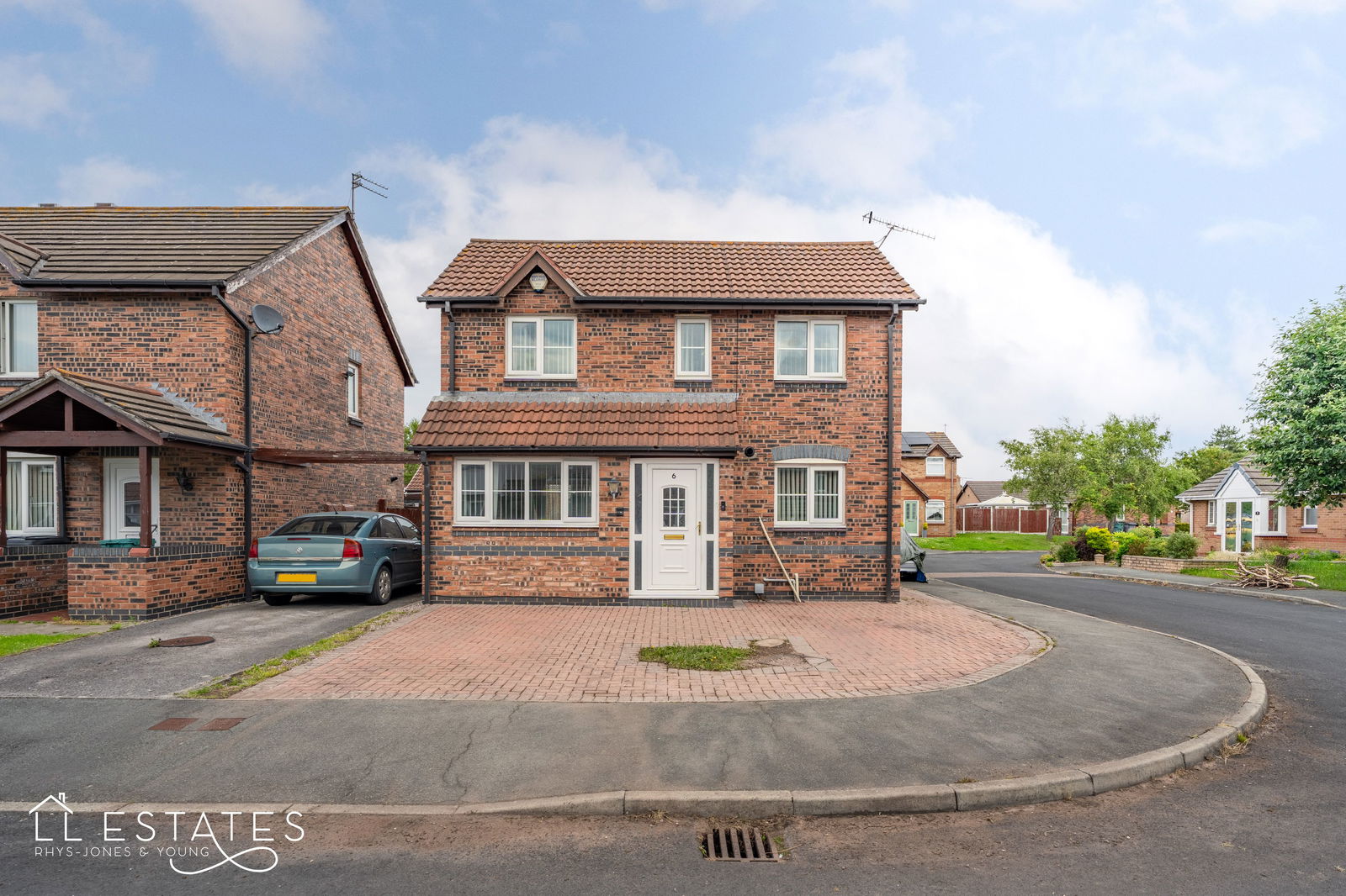 2 bed detached house for sale in Trem Y Bont, Kinmel Bay - Property Image 1