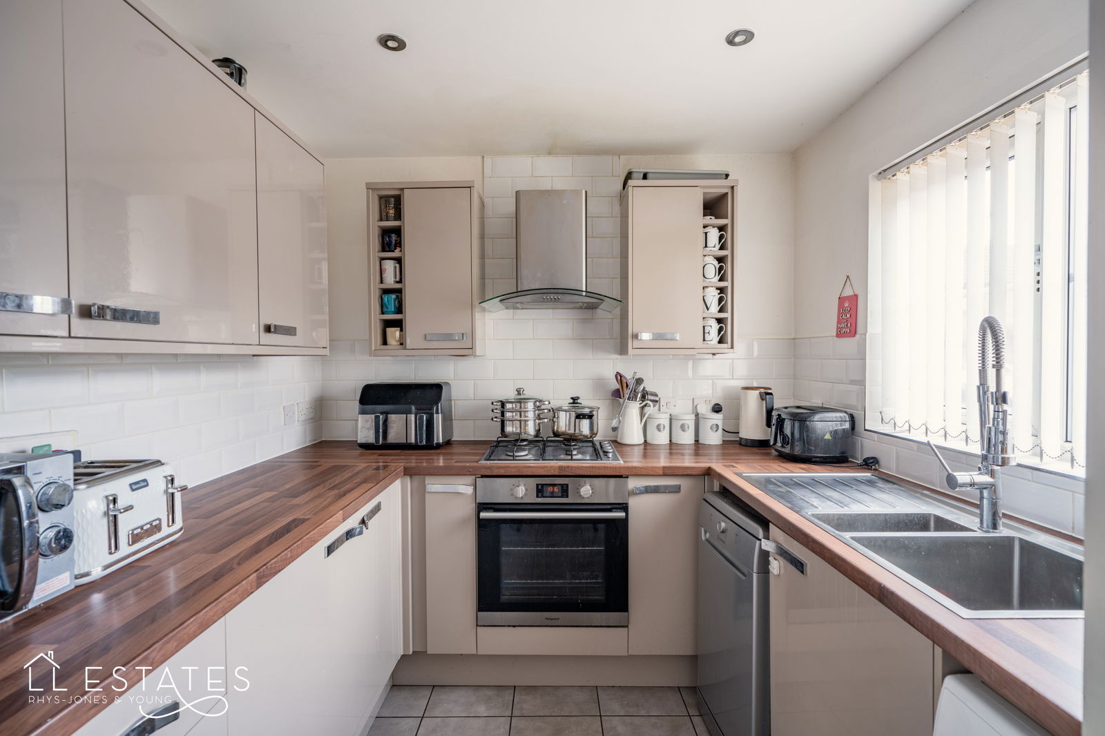 2 bed detached house for sale in Trem Y Bont, Kinmel Bay  - Property Image 3