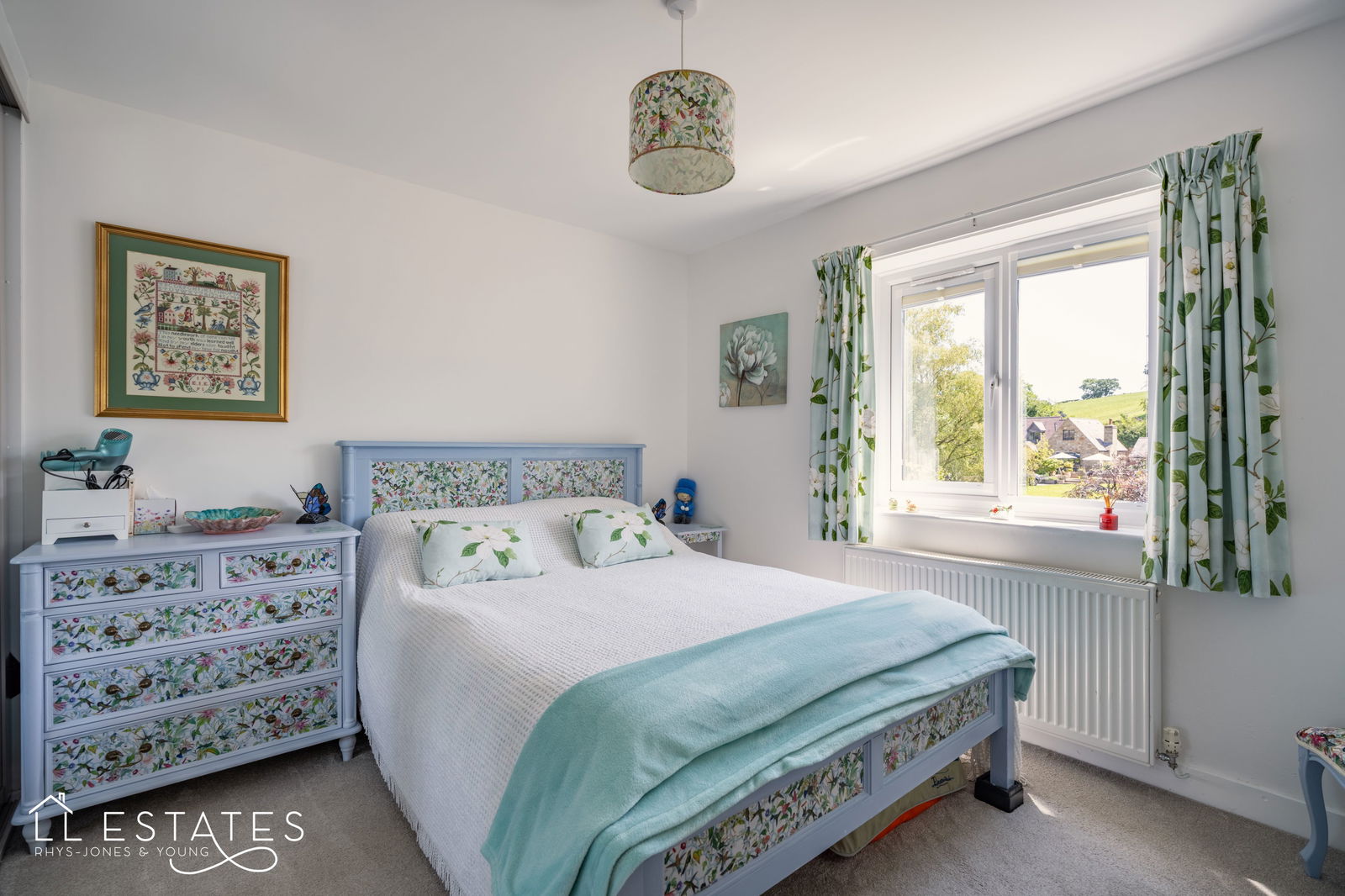 4 bed detached house for sale, Llanasa 9