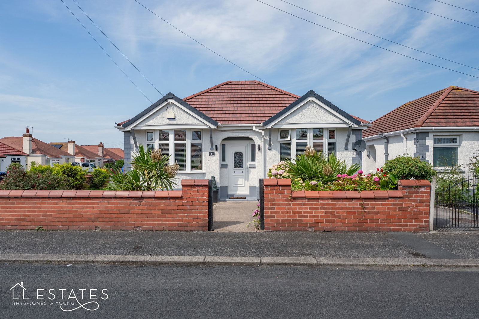 2 bed bungalow for sale in Bryn Avenue, Rhyl, LL18