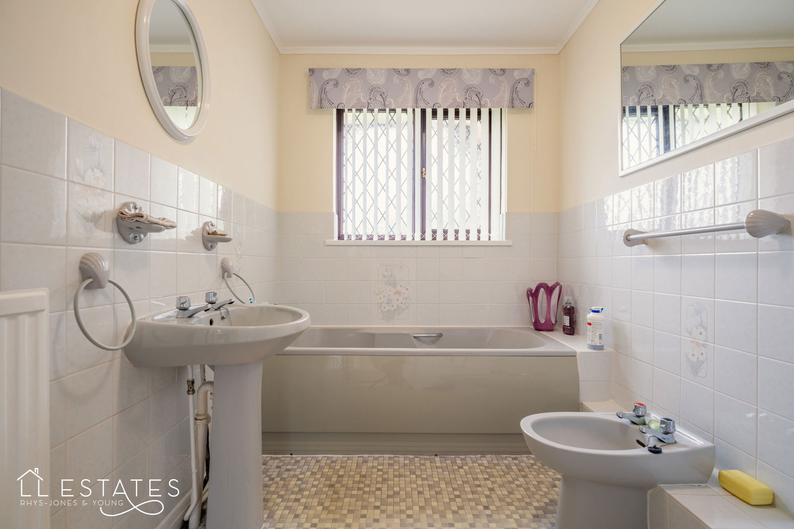 3 bed bungalow for sale in Trem Y Mynydd, Abergele  - Property Image 9