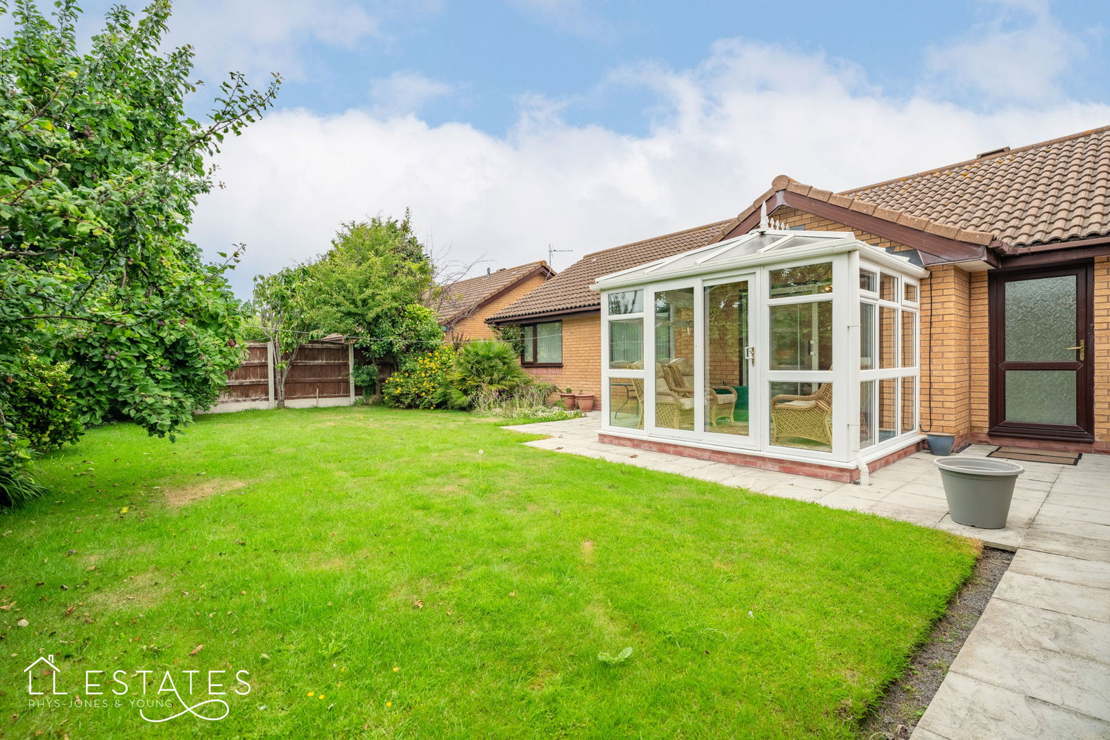 3 bed bungalow for sale in Trem Y Mynydd, Abergele  - Property Image 11