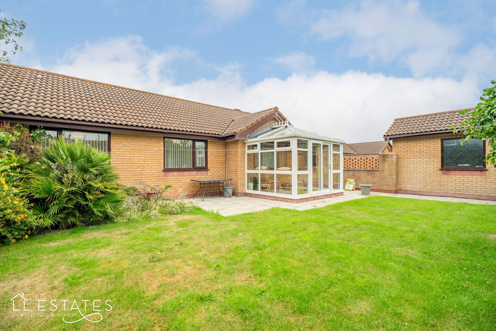 3 bed bungalow for sale in Trem Y Mynydd, Abergele  - Property Image 12